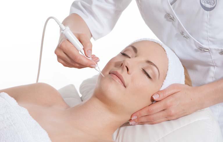 Cleansing and vacuum massage The suction effect of IONTO-VAC SPRAY loosens tallow and low-lying infiltrates, transports them to the surface, where they can be removed easily.