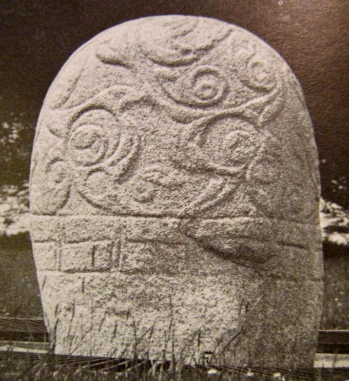 12 Fig. 3: Iron Age carved stone, from Turoe, Co. Galway, H.