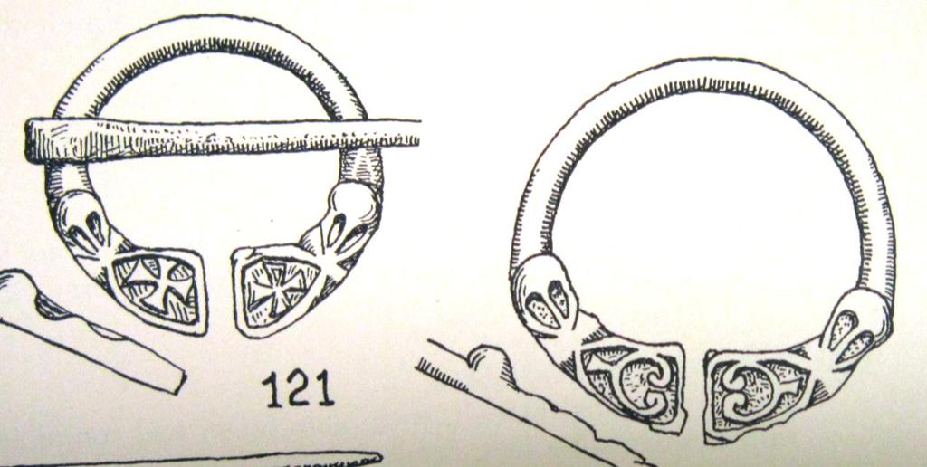 57 Fig. 28: (Left) Bronze Penannular Brooch, Co.