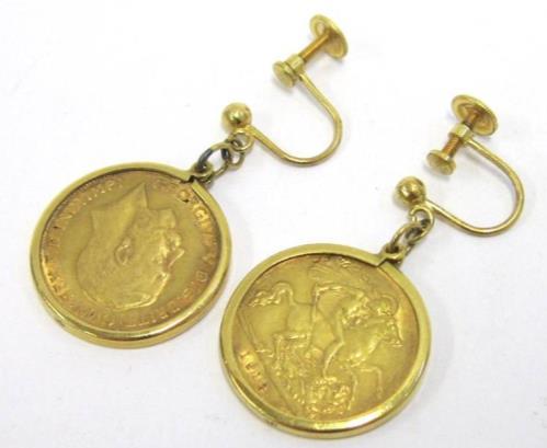 Lot 32 32 TWO GEORGE V GOLD HALF SOVEREIGNS, 1912 AND 1914 Later mounted as a pair of earrings in 9ct gold frames and with rolled gold screw backs 120-150 Lot 29 29 A