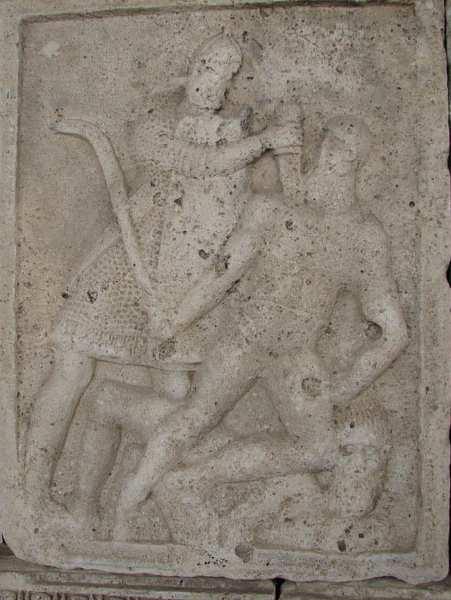 Legionary in mail, manica with sword and Dacian