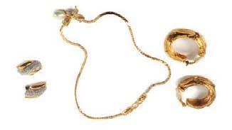 568 Yves Saint Laurent chain logo bracelet textured gilt metal chains with YSL charm 569
