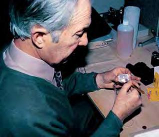 revised, the annual cleaning periods were also used to conduct a thorough examination of the jewels, including a detailed gemological examination. These took place each February from 1986 to 1989.