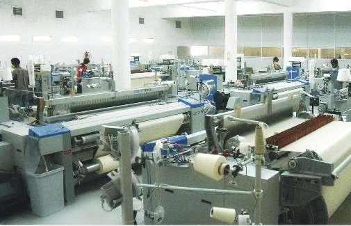 weaving exporting expertise trends Aathava Garments manufactures woven garments for the