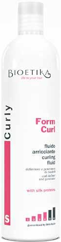 Bottle 250 ml FORM CURL CURLING FLUID CURL DEFINER AND GENERATOR Modelling fluid suitable to create and define flowing curls. Ideal for soft, loose updo and natural hairdo. Anti-frizz effect.