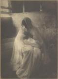 gm_06866701.tif Creator(s): Gertrude Käsebier (, 1852-1934) The Manger (Ideal Motherhood), 1899 Platinum print Image: 32.5 x 23.