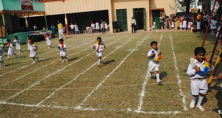 Bata April 17, 2015 BCP India recently helped the Batanagar Nursery and Kindergarten School organize its annual Sports Day, in the spirit of promoting children s health and safety.