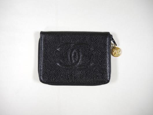 CHANEL Black Caviar Leather Key Holder Retailed for $400, sold in one day for $249.