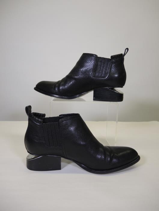 ALEXANDER WANG Kori Booties Size 9 Retails for $495, sold in one day for $169.