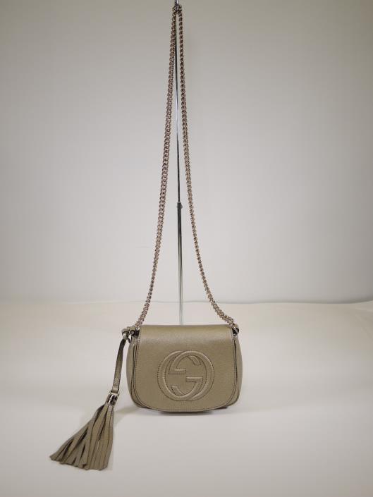 GUCCI Soho Chain Crossbody Retailed for $895, sold in one day for $649.