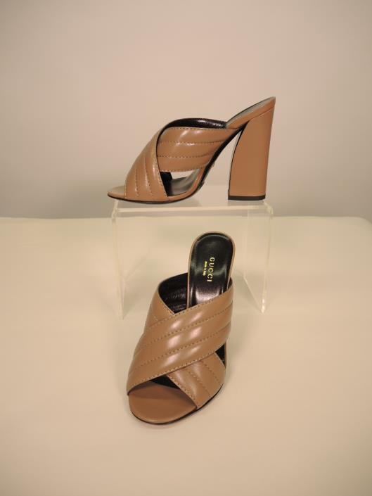 GUCCI Webby Heels Size 7 1/2 Retails for $695, sold in one day for $399. 04/22/17 Grab these brand new heels that are still in stores now at a fraction of the price.