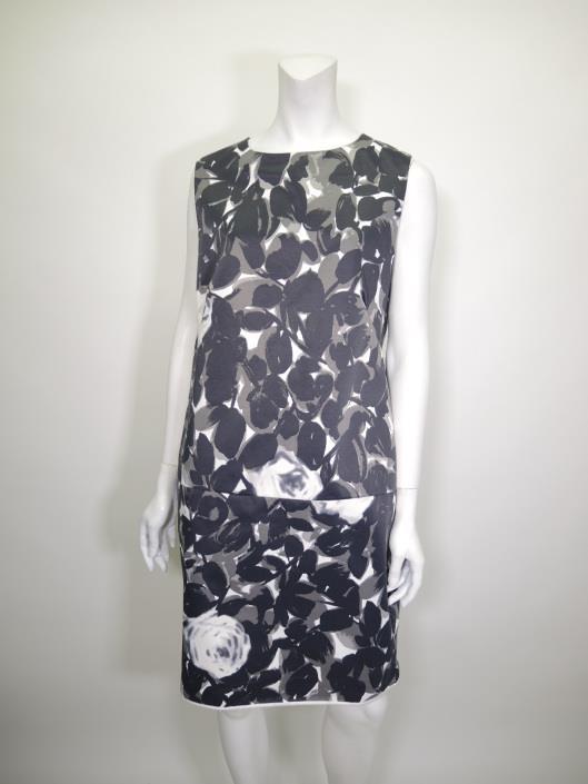 MARNI Floral Shift Dress Size 8 Sold in one day for $299. 03/25/17 Marni s prints are always organic and artistic, never the boring run of the mill designs.