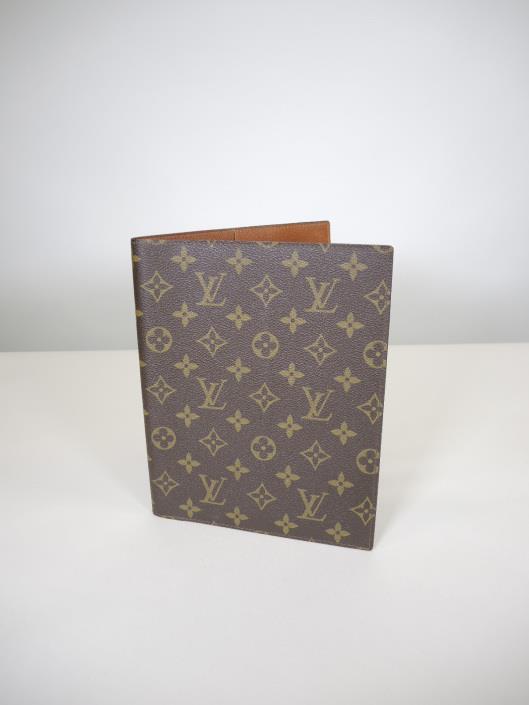 LOUIS VUITTON Vintage Medium Address Book Sold in one day for $199.