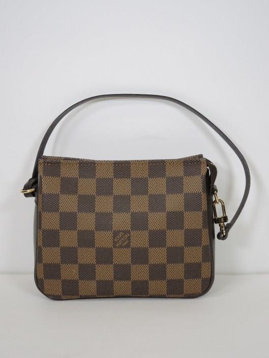 LOUIS VUITTON Brown Damier Trousse Square Pochette Sold in one day for $299.