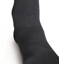 eatures: Non-binding top band keeps the garment comfortably in place Heel pocket with reinforced stitching Ultra-resh