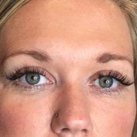 mascara or the nightly removal of false lashes. Choose from natural, glamorous, or even colored lashes, depending on your desired results.