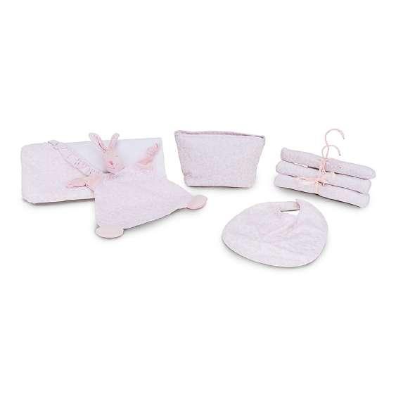 Baby Gift Set (Vintage) Accessories RP: 81.50 BBDPA48ROSA BBDPA48AZUL Hooded towel. 100% cotton. Measures: 75x75 cm. Bib. 100% cotton. Towel fabric on back side.
