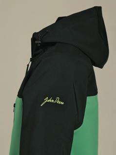 Breathable coated microﬁbre, fully waterproof (treated Teﬂon), with ﬂeece lining.