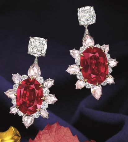 Apart from rare and magnificent jewels, we will also offer a variety of designer jewels, vintage pieces and fine watches encompassing renowned brands such as Bulgari, Harry Winston and Van Cleef &
