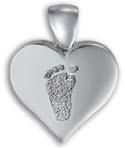 Your double Heartfelt Charm comes with one line of engraving with up to 15 characters and spaces.