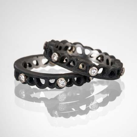 Artist: Sarah Graham Name: Shadows Side Guard Band with White Diamonds in Blackened Chrome Item # 6502 ALU: 40R1 2 1S Finger Size 6 6 Diamonds at 0.