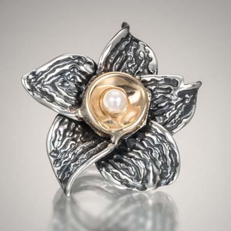 Price: $135 Sale Price: $68 Artist: David Tishbi Name: Large Flower Ring with White Pearl in Sterling Silver Item # 3051 ALU: RA2367WPLSY Pearl Description: Sterling