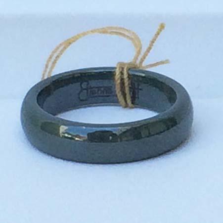 Green 5mm Wide Item # 3960 ALU: CED05GR P 5mm wide Description: Green Gem Ceramic 5mm Wide Band with Rounded Profile and All