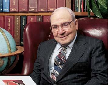 Spring 2002 1 VOLUME 38, NO. 1 EDITORIAL Richard T. Liddicoat: Celebrating 50 Years of Leadership William E. Boyajian pg. 3 2 14 28 54 FEATURE ARTICLES The Ultimate Gemologist: A Tribute to Richard T.