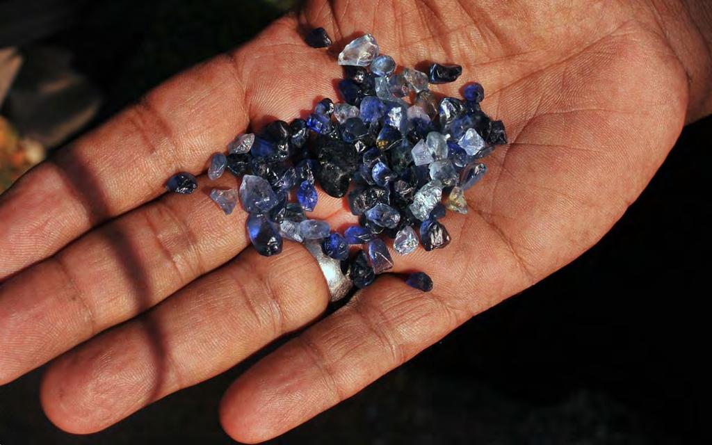 Ruby and sapphire rush near Didy, Madagascar 77 themselves in conflict with Mining Land, who reportedly asked the Malagasy government for support against these illegal miners.