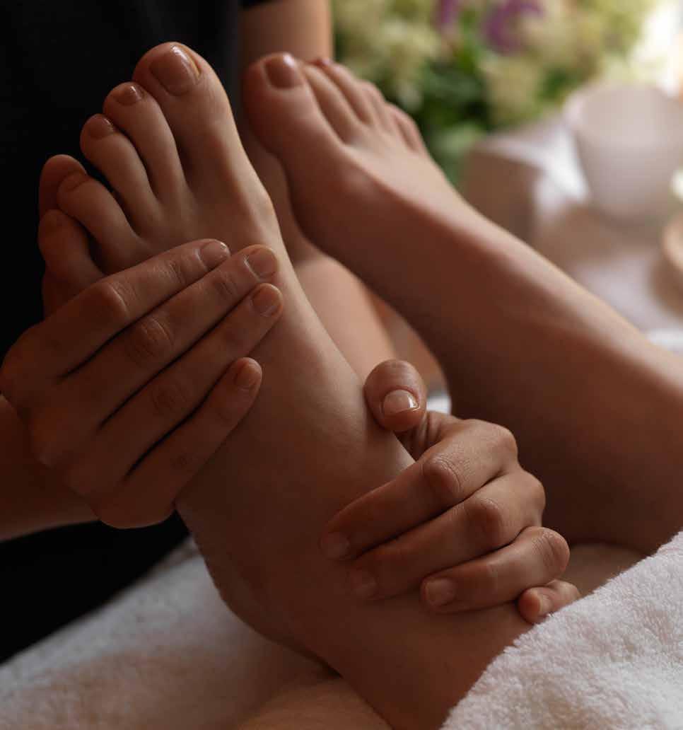 FOOT TREATMENTS ROSE HYDRATING FOOT TREATMENT A carefully selected combination of restorative oils deeply nourishes rough, dry feet to leave them feeling soft, smooth and comfortable.