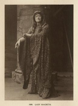 worked out in rubies and diamonds, hemmed all the edges. 7 A photograph of Ellen Terry in costume for the role is at Figure 2.