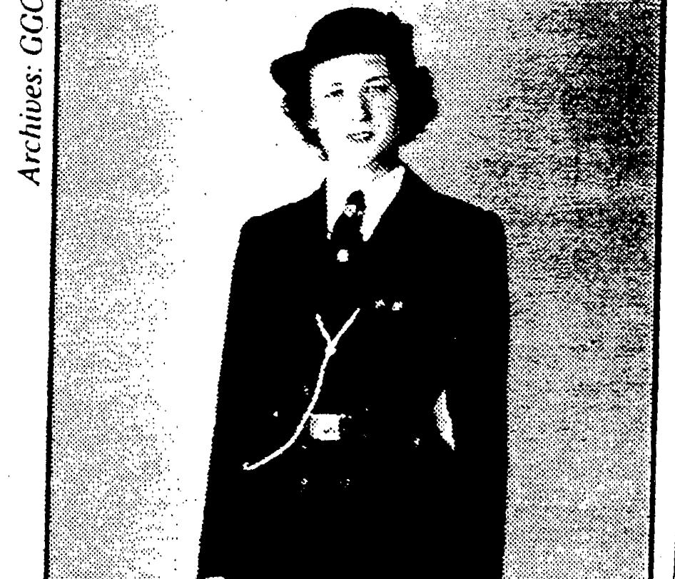 Adult Uniform, 1920-1948 The adult uniform became navy again and was fairly standardized from 1920 onwards.