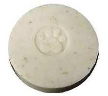 The herbal essential oil blend helps repel fleas and ticks and leaves her coat soft, shiny, and deodorized. Great for dogs with even the most sensitive skin. 4 oz.
