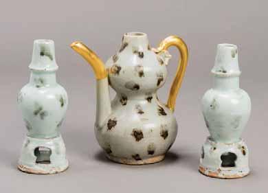 80 A CHINESE DOUBLE GOURD POT AND TWO ALTAR VASES Glazed ceramic. China, Song to Yuan-dynasty The altar vases are miniature and have openwork bases.