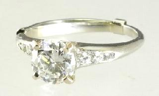 Lot # 458 458 18K white gold diamond engagement ring.