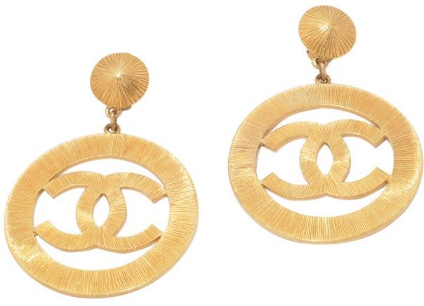 SZZ122Q Large clip earrings with goldtoned metal open CC design.
