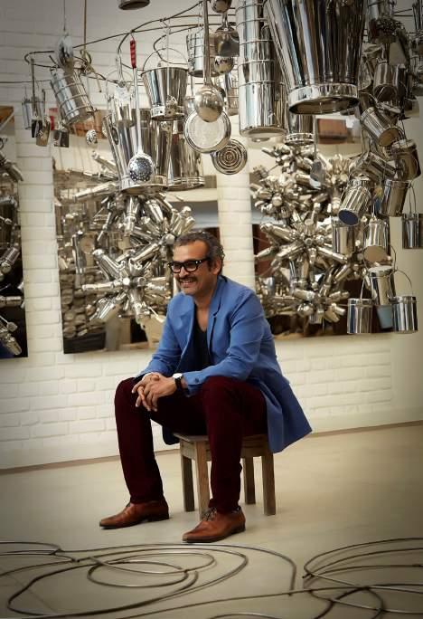 BIOGRAPHY Subodh Gupta was born in 1964 in Khagaul, Bihar, India. He studied at the College of Art, Patna before moving to New Delhi where he currently lives and works.