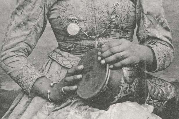 Algerian singer and performer, 1909 A performer s appearance is as much a part of craft as sound and movement.