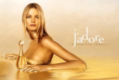 Eau de toilette products are the most popular format among Russian consumers There is a continuing shift in the sales channels for fragrances in favor of
