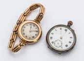 277. An Edwardian 9ct gold lady s trench style wristwatch, on a 9ct marked strap, AF, 25.