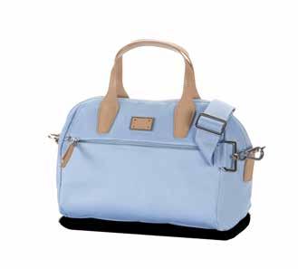 Inside the bag there is an elegance label in PU, matching the