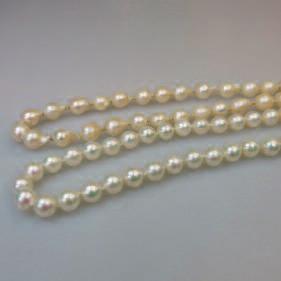 201 2 CULTURED PEARL NECKLACES with gold clasps length 17