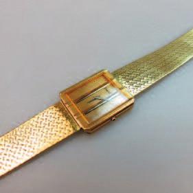 yellow gold case, 51.