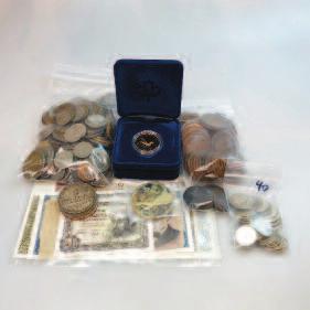 AMERICAN SILVER COINS including 7 American dollars, 7