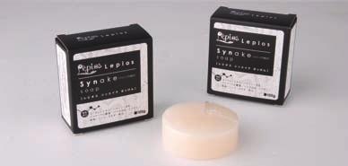 Black Pure Natural Beauty Soap The second crushing The extrusion with the bar