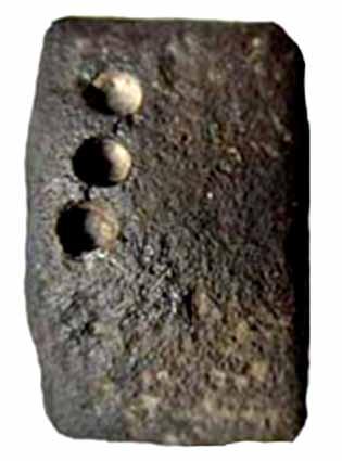 43 Morteza Hessari 3. Early Numerical Tablets (fig. 15) Flat and rounded, sealed and unsealed tablets appear for a short period of time towards the end of the late Susa II=Uruk period.