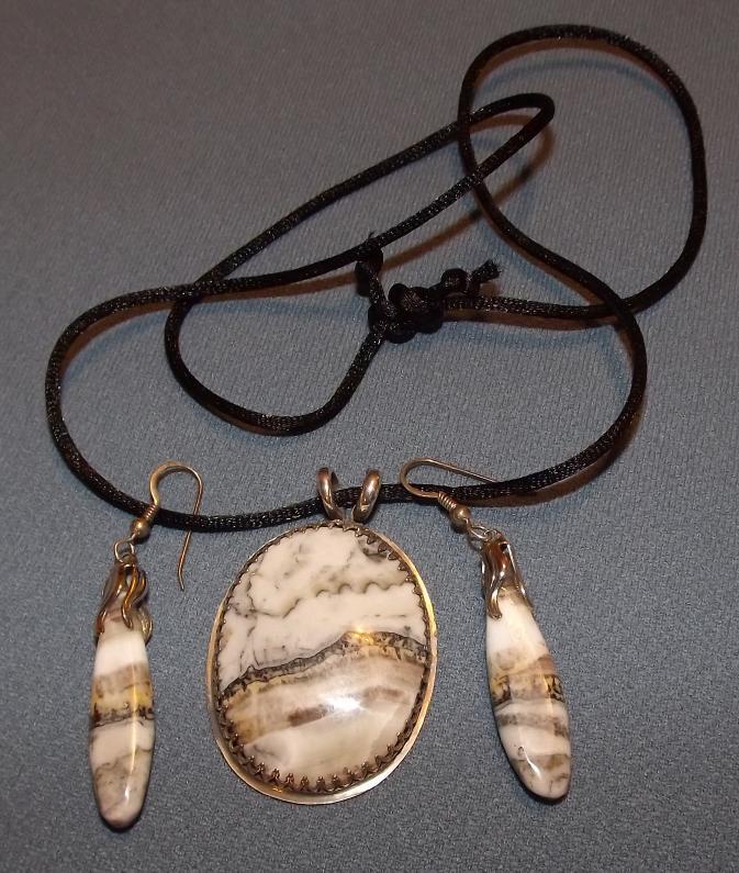#21. Calico onyx from Barstow, California, necklace and earrings from