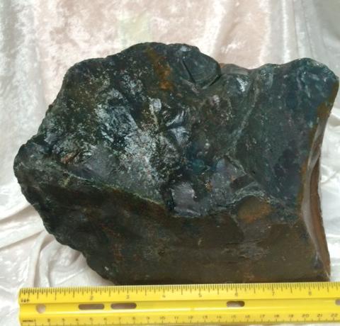 SFMS #25 A 22 pound piece of African Bloodstone.  Approximate value is $135.