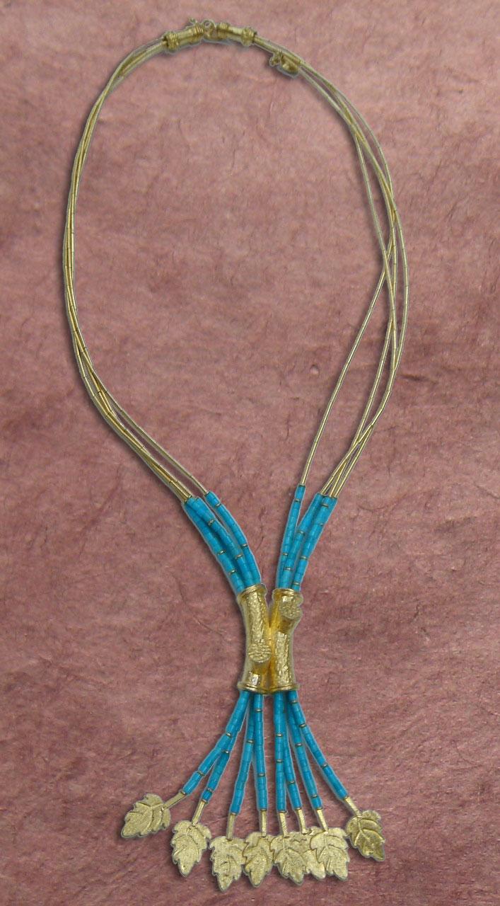 TURQUOISE GRAPEVINE NECKLACE Material: 24k yellow gold, turquoise Weight: approx.
