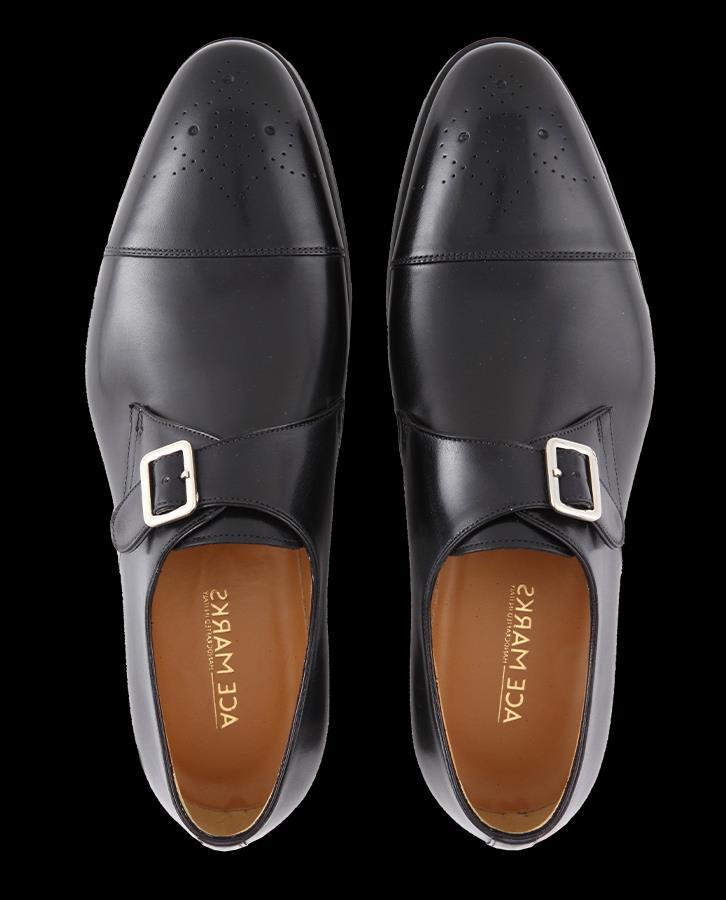Chapter 8: The Monk Strap They say that the most noticeable item a man wears can be found on his feet.